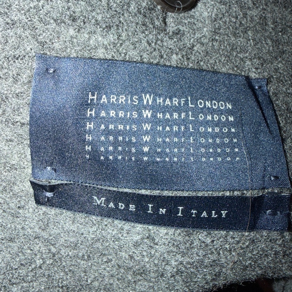 Harris Wharf London
Coat made of boiled wool - Picture 5 of 7